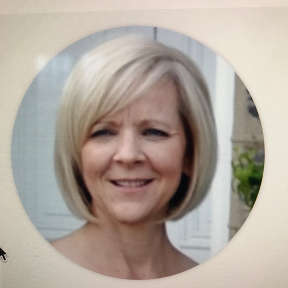 Meet your Posher, Janet - Picture 1 of 1